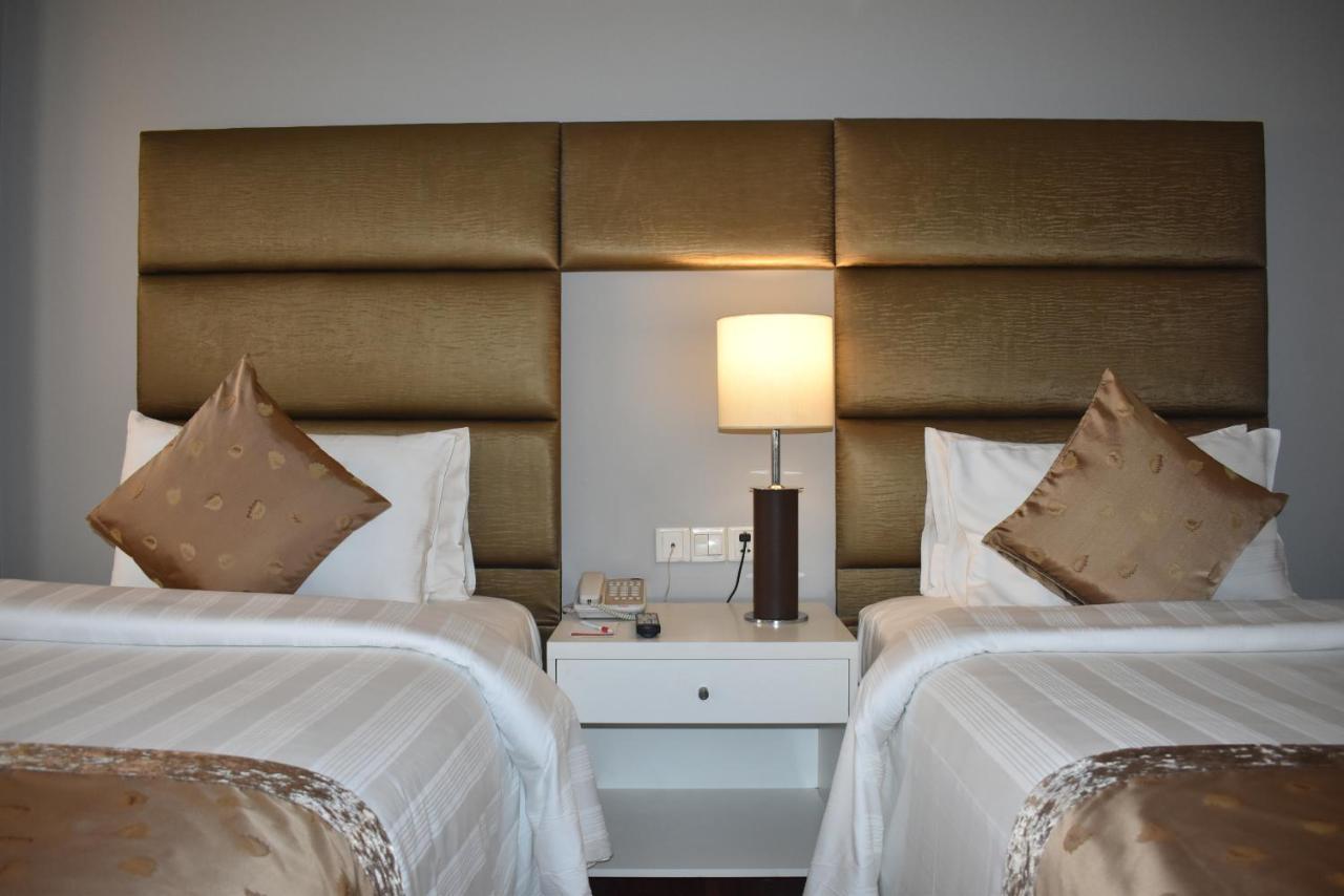 Ramada Plaza By Wyndham Karachi Airport Hotel Экстерьер фото Deluxe Room