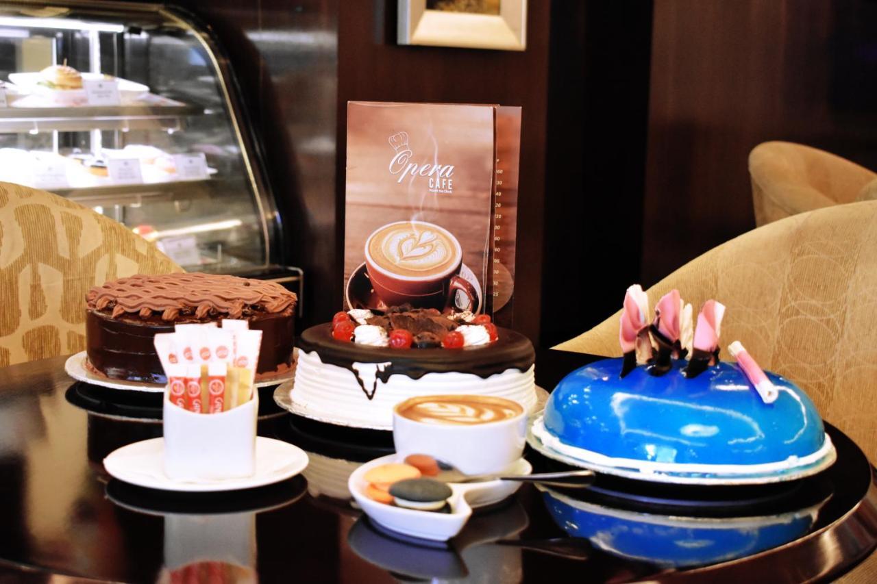 Ramada Plaza By Wyndham Karachi Airport Hotel Экстерьер фото A selection of cakes and coffee