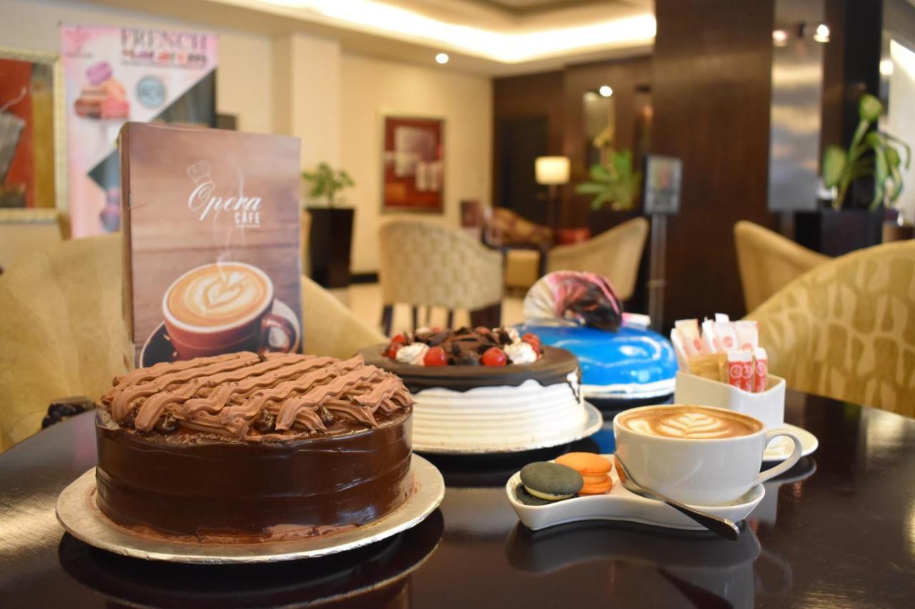 Ramada Plaza By Wyndham Karachi Airport Hotel Экстерьер фото Coffee Shop