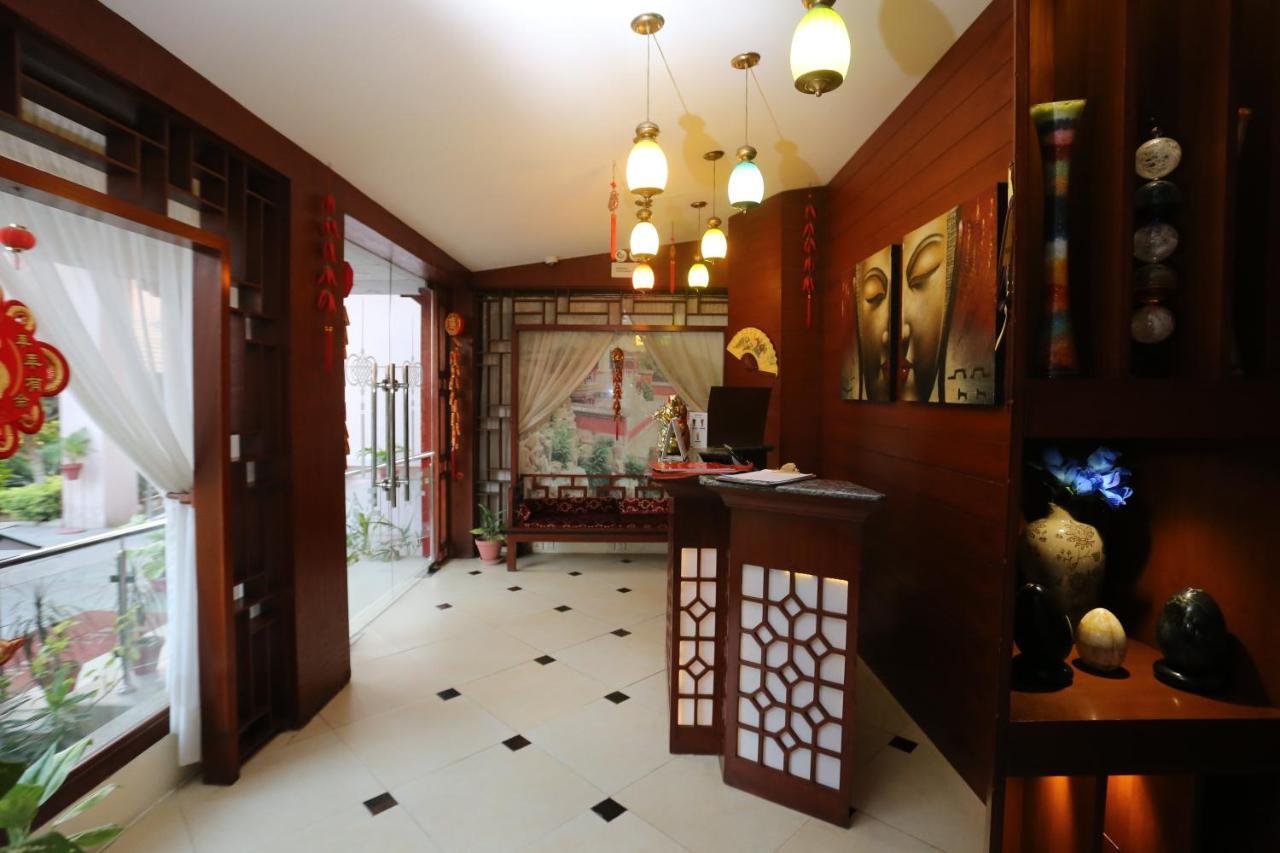 Ramada Plaza By Wyndham Karachi Airport Hotel Экстерьер фото Reception area